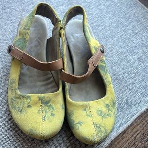 OTBT shoes